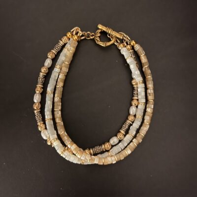 Gorgeous 3-Strand Shell & Pearl Bracelet